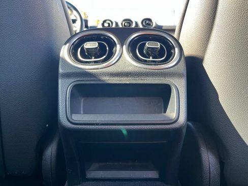 Used 2022 Mercedes-Benz C 300 Sedan image 17