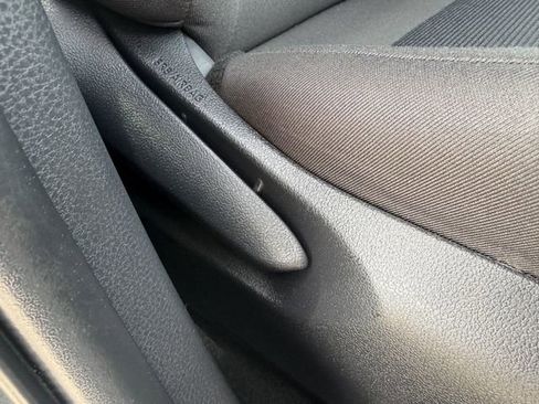 Certified 2022 Toyota RAV4 LE image 27