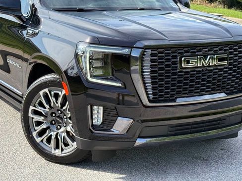 Used 2024 GMC Yukon XL Denali Ultimate AWD/4WD image 7