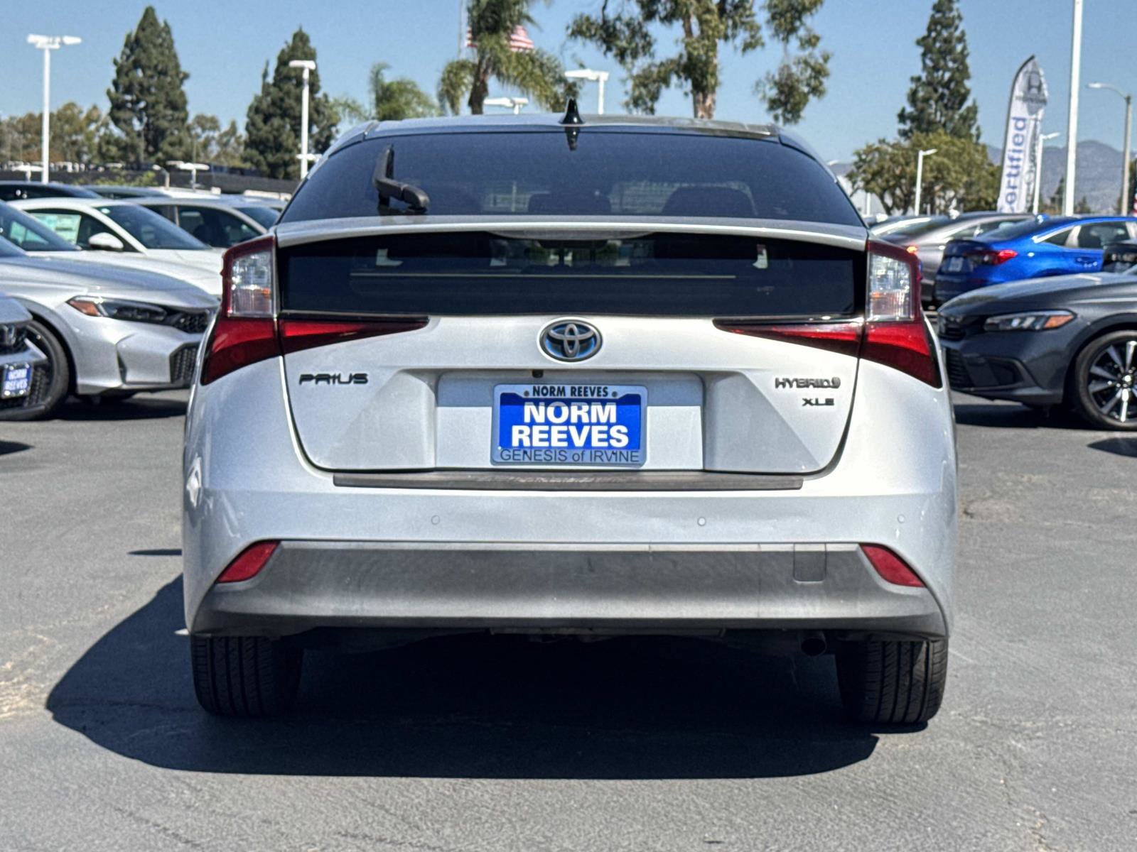 Used 2022 Toyota Prius FWD image 4