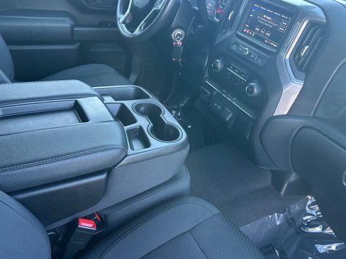 Used 2023 Chevrolet Silverado 2500 Custom w/ Gooseneck/5TH Wheel Package AWD/4WD image 17