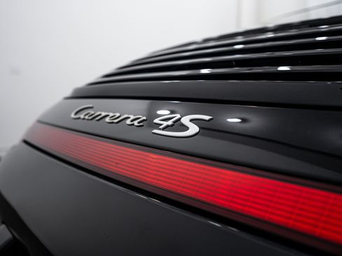 Used 2012 Porsche 911 Carrera 4S image 19