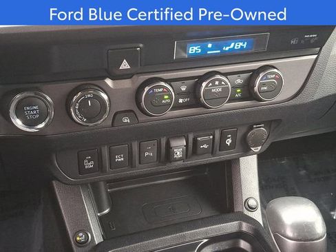 Used 2022 Toyota Tacoma TRD Sport image 16