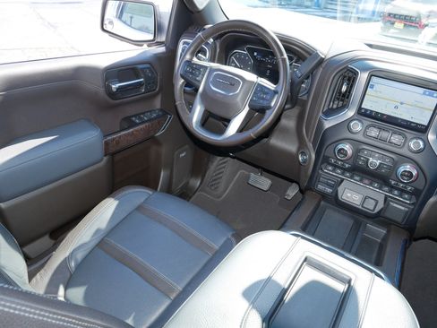 Used 2021 GMC Sierra 1500 Denali w/ Denali Ultimate Package image 9
