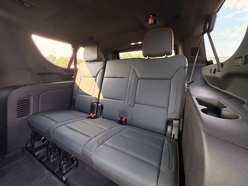 Used 2026 GMC Yukon XL AT4 w/ AT4 Premium Plus Package AWD/4WD image 27