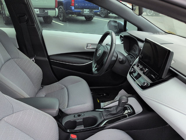 Used 2025 Toyota Corolla SE FWD image 10