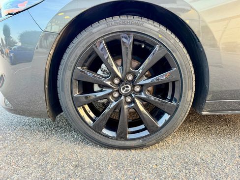 Used 2025 MAZDA MAZDA3 s FWD image 16