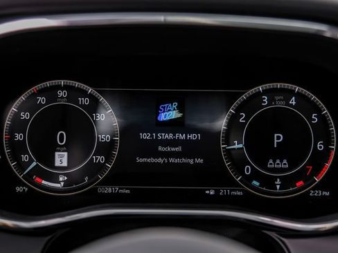Used 2025 Jaguar F-PACE R-Dynamic S AWD/4WD image 23