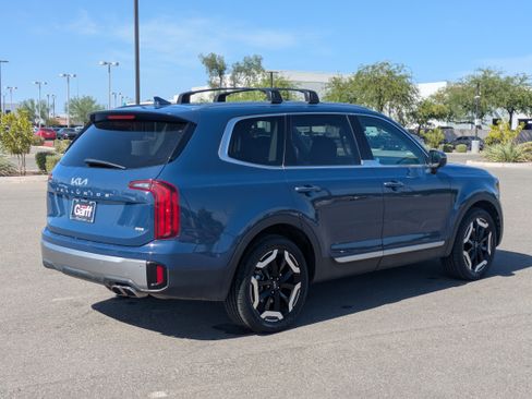 Certified 2025 Kia Telluride S AWD/4WD image 5