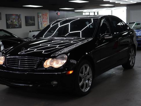 Used 2003 Mercedes-Benz C 230 Sedan image 1