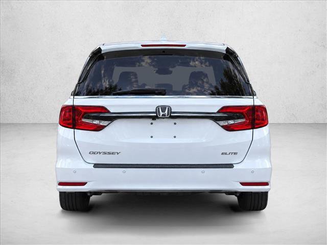 Used 2024 Honda Odyssey Elite image 6