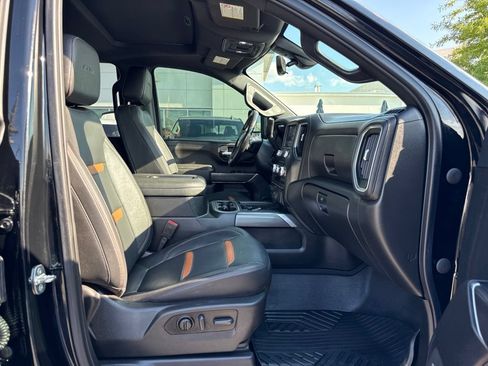 Used 2022 GMC Sierra 2500 AT4 w/ AT4 Premium Plus Package AWD/4WD image 14