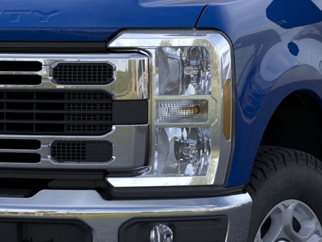 New 2026 Ford F250 XLT w/ FX4 Off-Road Package AWD/4WD image 18