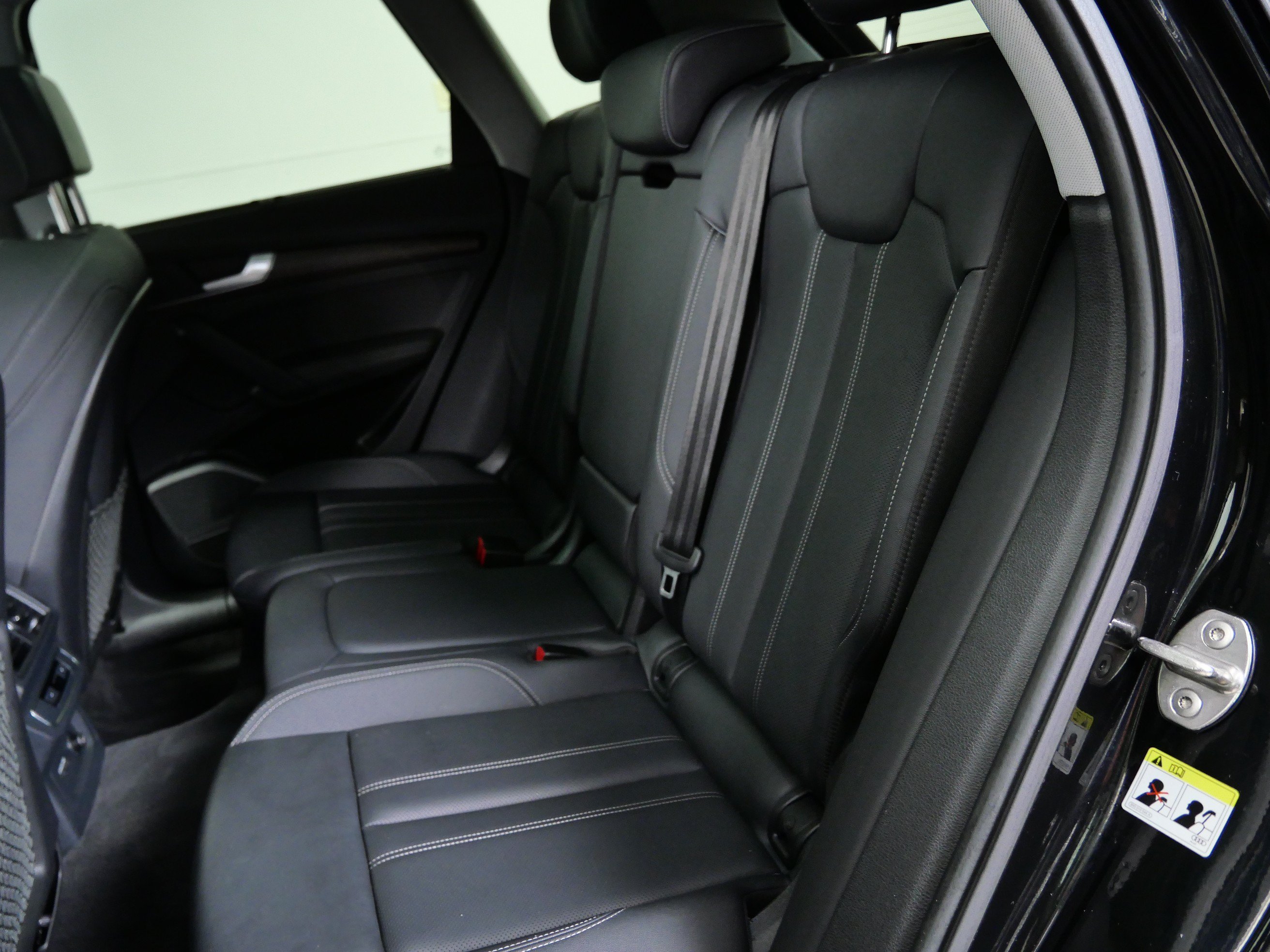 Used 2023 Audi Q5 2.0T Premium Plus w/ Premium Plus Package AWD/4WD image 16