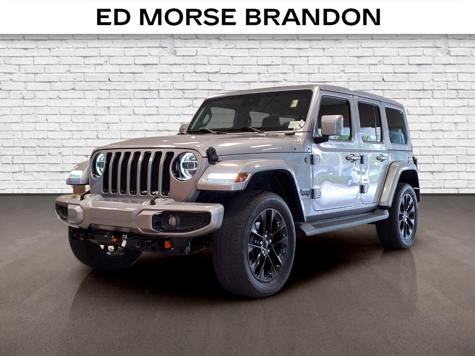 Used 2021 Jeep Wrangler Unlimited Sahara AWD/4WD image 1