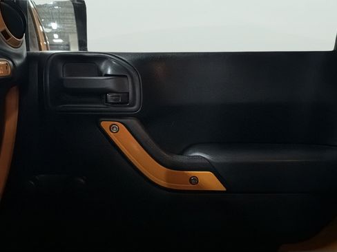 Used 2012 Jeep Wrangler Unlimited Sport AWD/4WD image 13