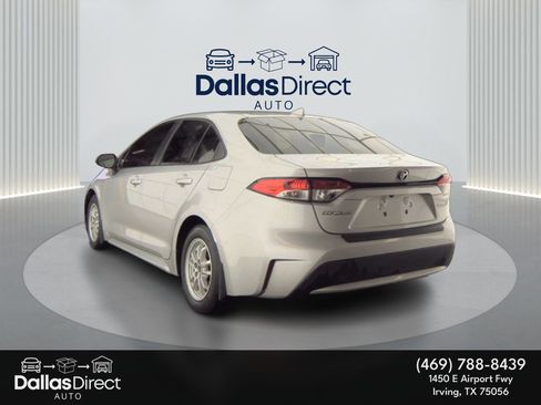 Used 2020 Toyota Corolla LE image 9