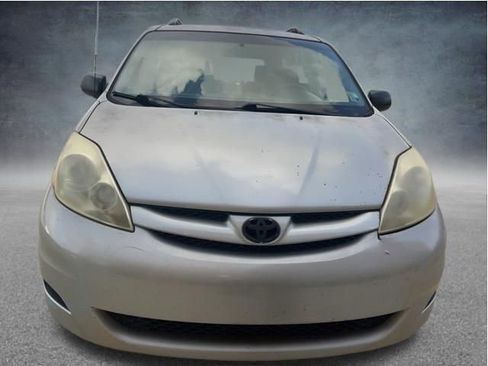 Used 2006 Toyota Sienna LE FWD image 3