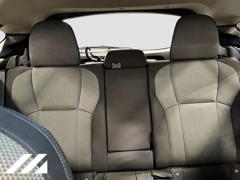 Certified 2024 Subaru Crosstrek 2.0i Premium image 30