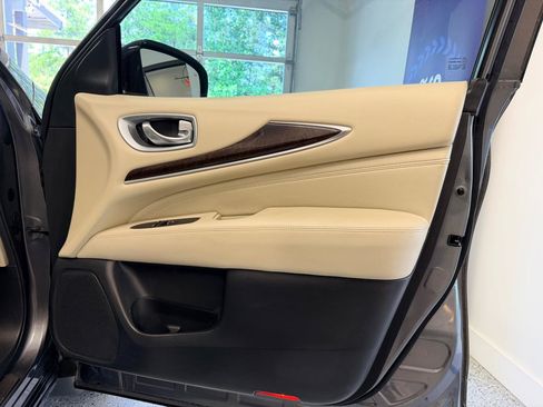 Used 2015 INFINITI QX60 Luxe w/ Deluxe Touring Package AWD/4WD image 28