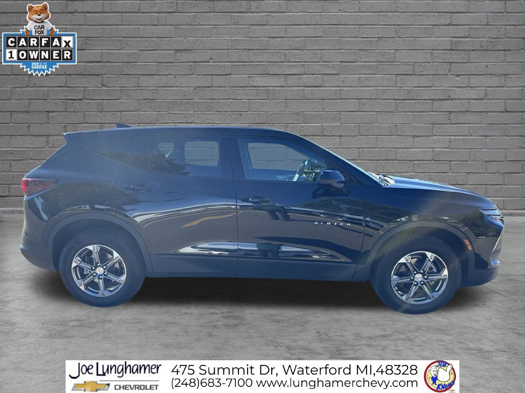 Used 2023 Chevrolet Blazer LT w/ Driver Confidence Package AWD/4WD image 2