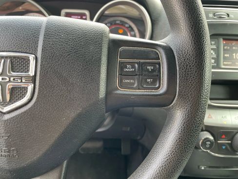 Used 2012 Dodge Journey SXT w/ Flexible Seating Group image 17