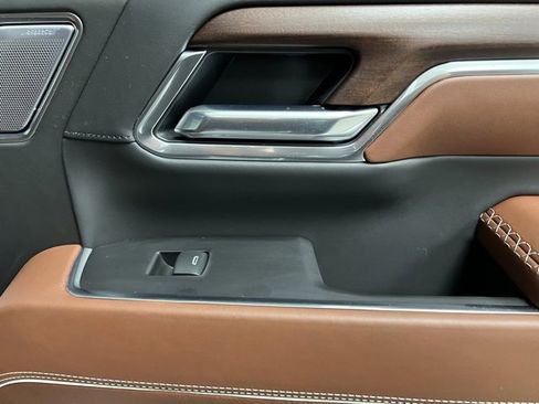 Used 2025 GMC Sierra 3500 Denali Ultimate image 50