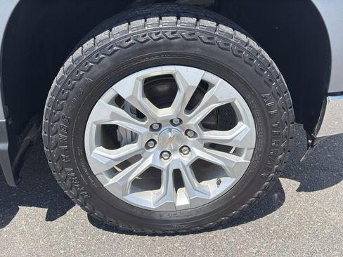 Used 2023 Chevrolet Silverado 1500 LTZ AWD/4WD image 13