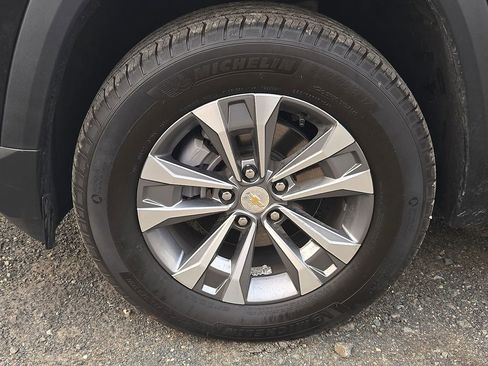 Used 2026 Chevrolet Equinox LT w/ Convenience Package II image 13