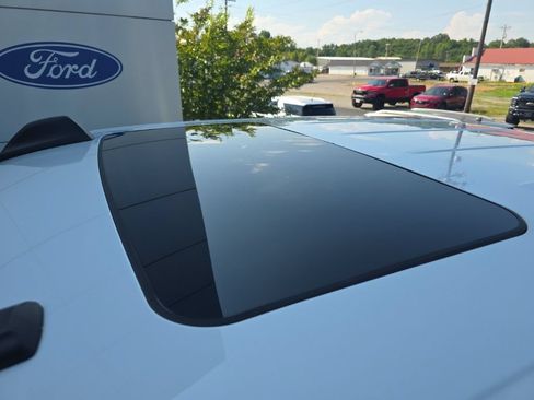 Used 2025 RAM 2500 Laramie AWD/4WD image 12