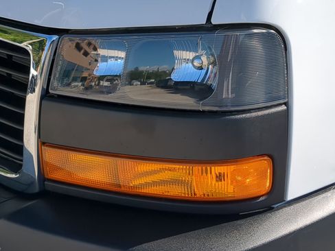 Used 2024 GMC Savana 2500 w/ Driver Convenience Package image 36