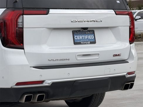 Certified 2025 GMC Yukon Denali image 6