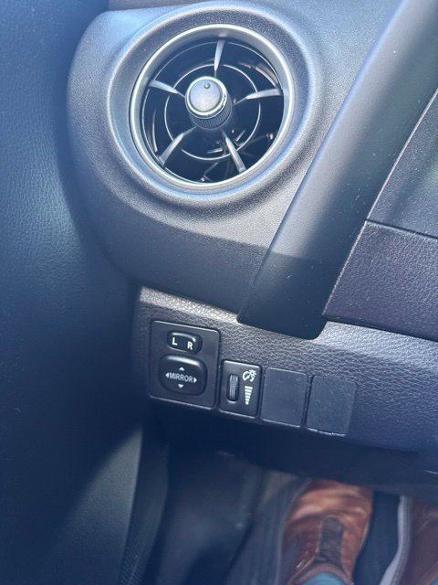 Used 2019 Toyota Corolla XLE FWD image 17