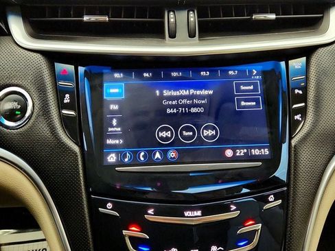 Used 2018 Cadillac XTS Luxury image 18