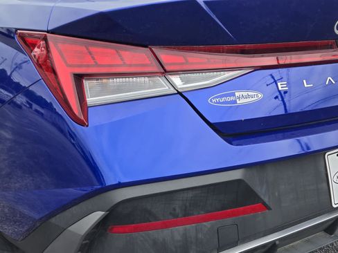 Certified 2024 Hyundai Elantra Blue FWD image 6