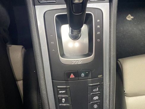 Used 2019 Porsche 718 Cayman image 6