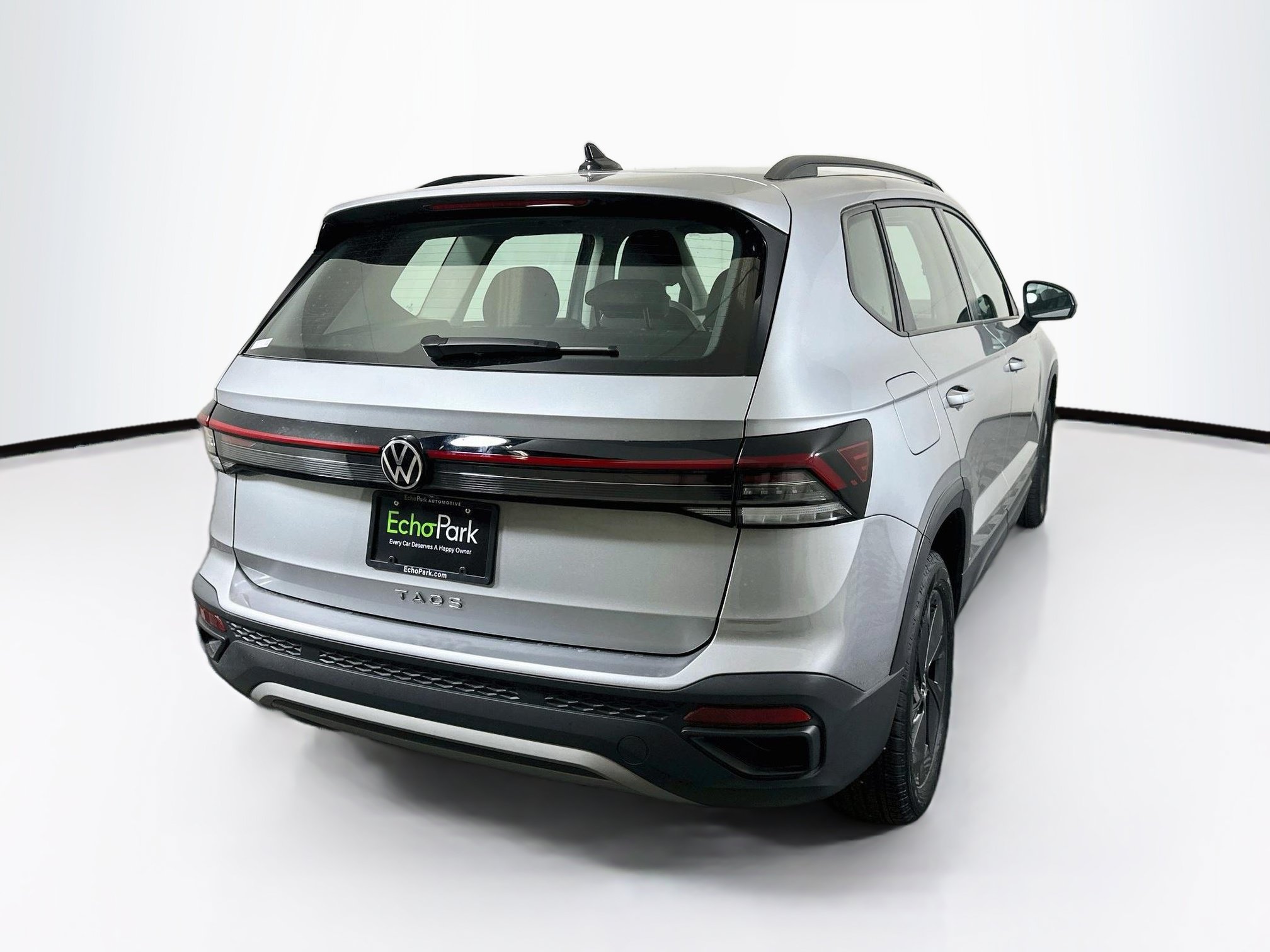 Used 2025 Volkswagen Taos S FWD image 9
