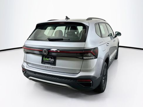 Used 2025 Volkswagen Taos S FWD image 9