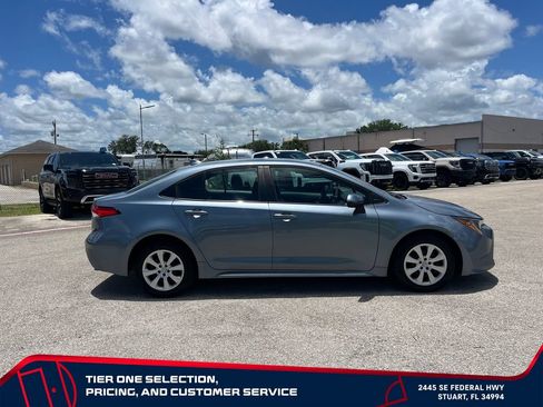Used 2023 Toyota Corolla LE FWD image 4