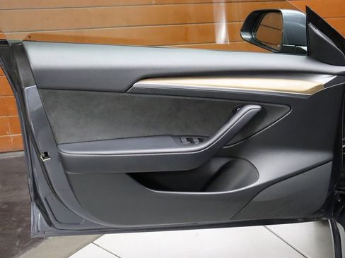 Used 2023 Tesla Model 3 Standard Range image 44