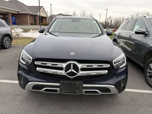 Used 2022 Mercedes-Benz GLC 300 4MATIC image 3