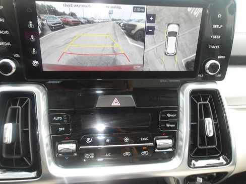 Used 2023 Kia Sorento SX Prestige AWD/4WD image 21