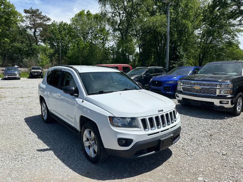 Used 2014 Jeep Compass Sport w/ Power Value Group AWD/4WD image 3