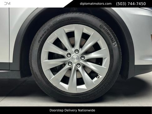 Used 2016 Tesla Model X 75D image 37