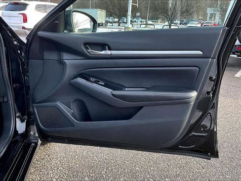 Certified 2023 Nissan Altima 2.5 SV image 12