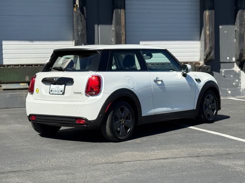 Used 2024 MINI Cooper SE FWD image 2