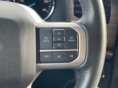 Certified 2024 Ford Expedition Limited image 18