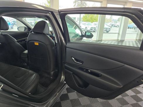 New 2026 Hyundai Elantra Limited image 38