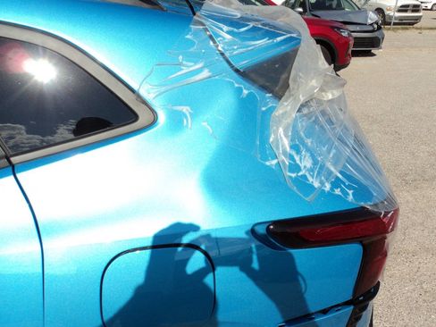 Used 2025 Chevrolet Trax RS w/ Sunroof Package image 9