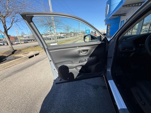 New 2026 Honda HR-V EX-L image 12